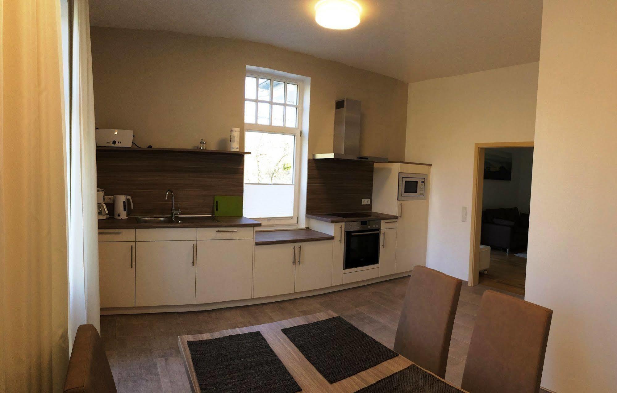 Appartements Am Kurpark Bad Pyrmont Exteriör bild